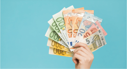 Ik heb €100.000 spaargeld: laten staan, aflossen of beleggen?
