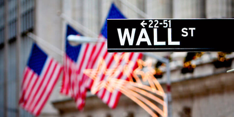 Wat is Wall Street en hoe komt het aan zijn naam?